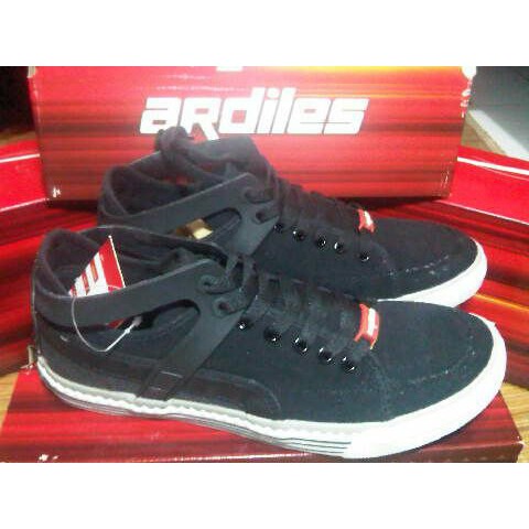 SEPATU HITAM SEPATU SEKOLAH SEPATU SLIP ON ARDILES ENGINE serbia Germany size 37 sd 44