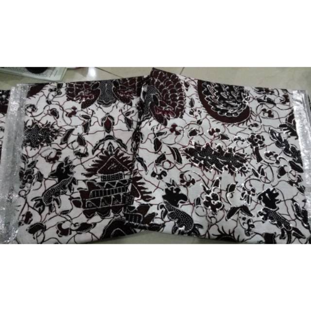 Jarit prada motif babon angkrem