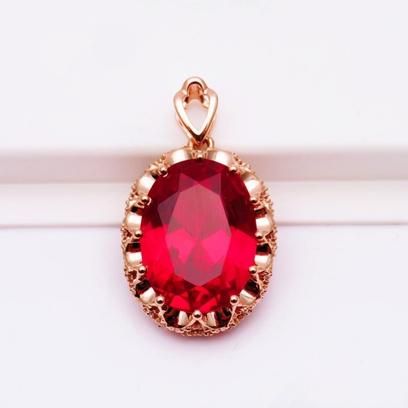 [Ready Stock]Fashion Hollowed-out Lace Inlaid Colored Gemstone Pendant 18K Rose Gold Plated Necklace