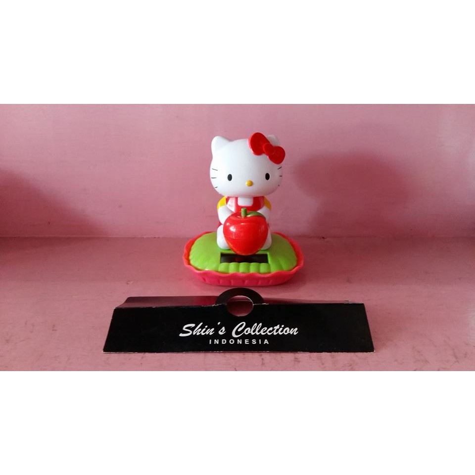pajangan solar Hello kitty apel