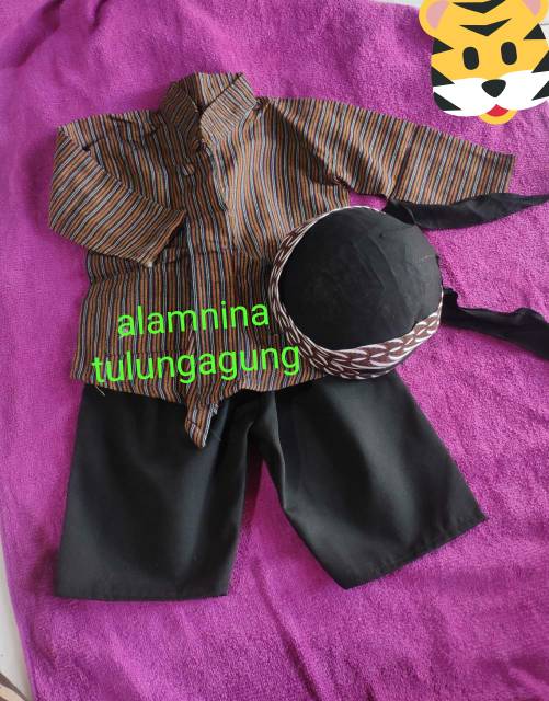 Baju surjan sorjan lurik beskap 7bln blangkon batik