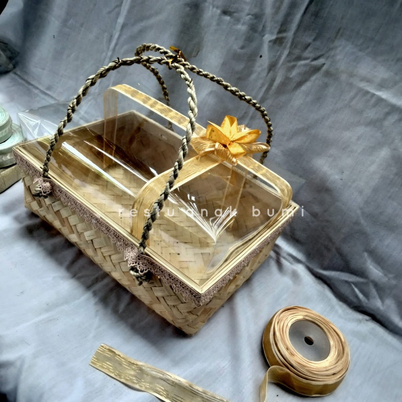 

Promo kemasan hantaran Besek Seserahan 22cm Cangking/hantaran/nikahan/seserahan/hampers/bingkisan/wedding/hadiah/giftbox/keranjang/wadah makanan/gift/sembako/roti/cake/nasi/catering/nasi box/food/lamaran/tradisi/craft