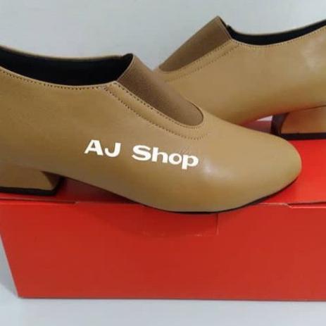 Sepatu dansa/ jalan wanita handmade bahan kulit kambing asli