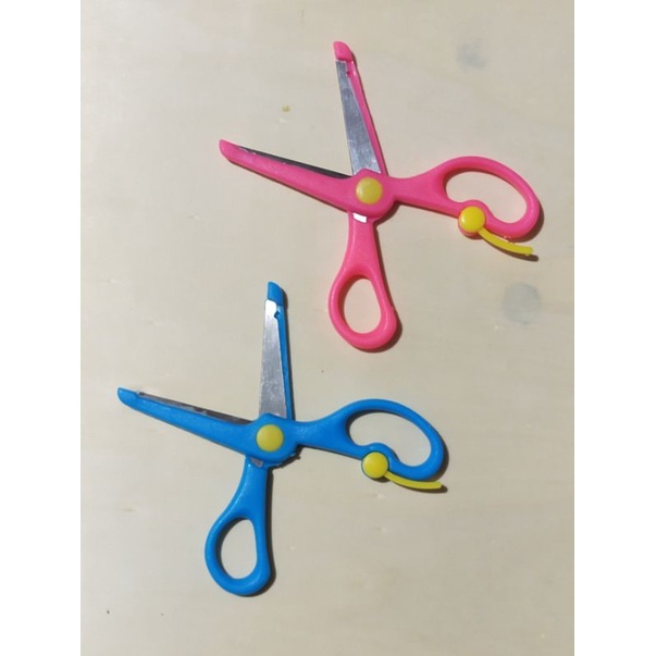 gunting anak/gunting kecil aman/gunting pegangan plastik + stainless safety scissors import/gunting kertas untuk anak TK SD