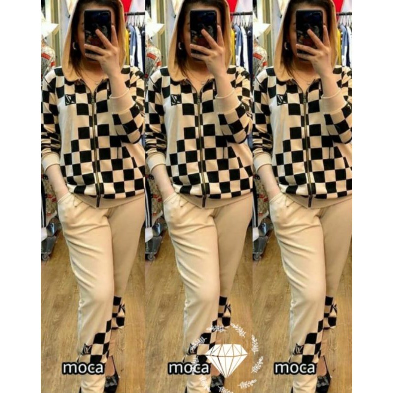 BAJU OLAHRAGA WANITA TERBARU KEININIAN MODIS SETELAN BAJU KAOS TRAINING ATAS BAWAH SET TERMURAH ELVI