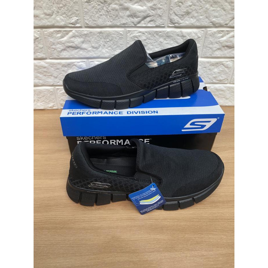 Sepatu Sketcher Skechers Equaliser