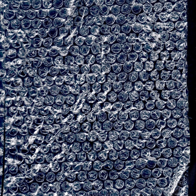 

Bubble wrap untuk pembelian item mudah pecah / ekstra proteksi per item