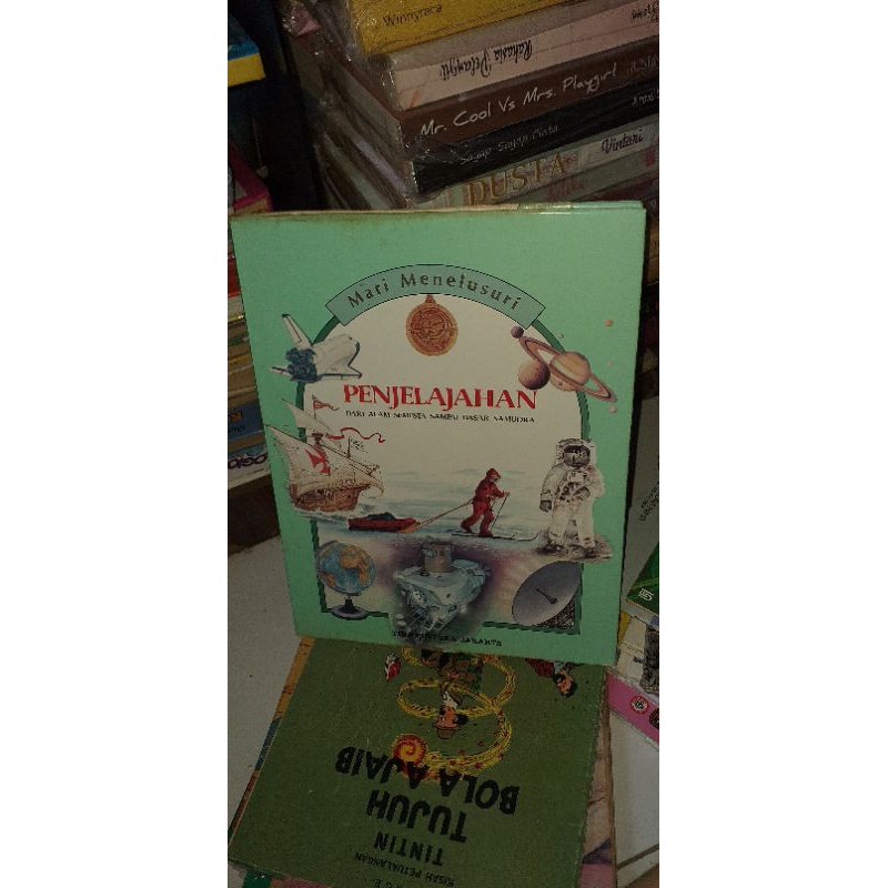 Buku Mari Menelusuri Penjelajahan Ilustrasi Tony Wolf