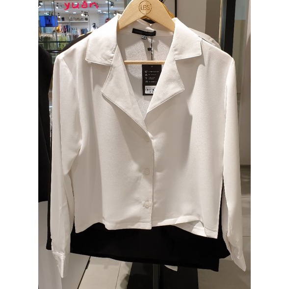 BLOUSE  PUTIH LOOK BOUTIQUE STORE