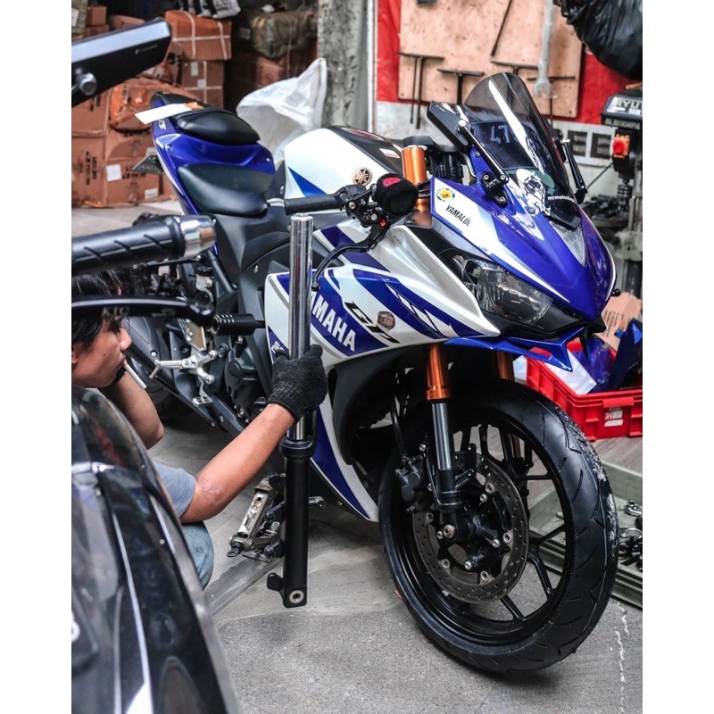 Upside Down Yamaha R25 / MT25 | USD Yamaha R25