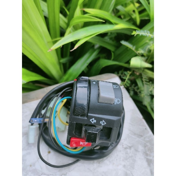 holder kiri Vixion import holder motor Yamaha Vixion swith saklar lampu vixion