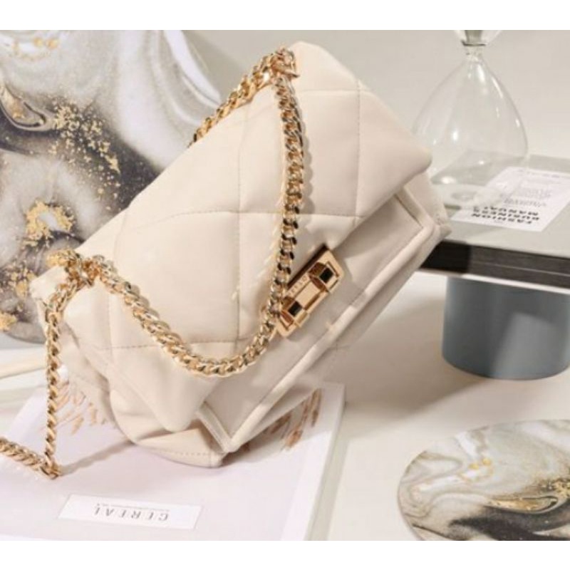 London Bag Vanilla FREEBOOKED