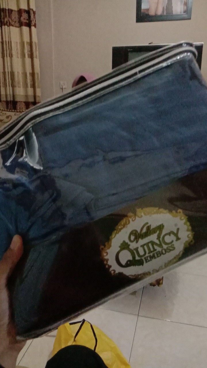 Sprei Premium Vallery Quincy Uk. King (180x200x30) Dan Uk. Queen (160x200x30) Warna Biru Bervariasi