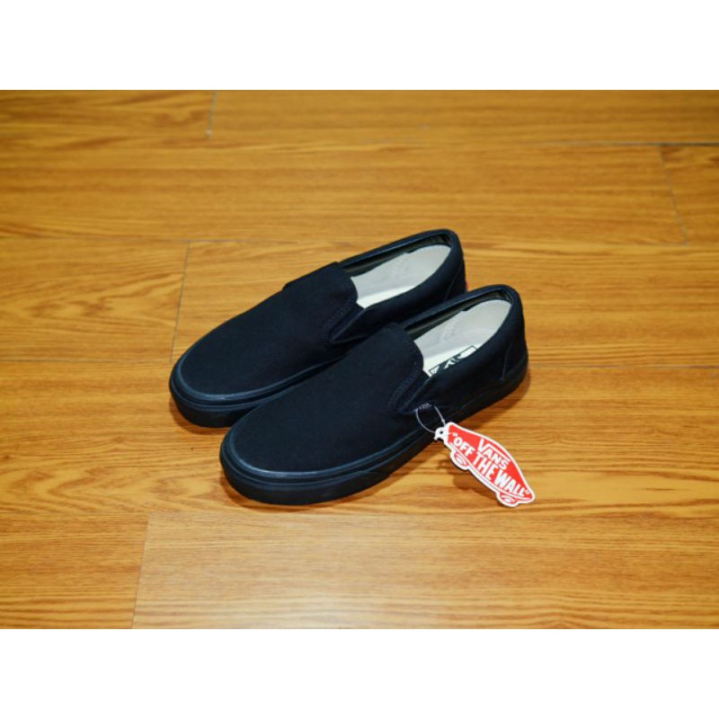 VANS SLIP ON CLASSIC BLACK BLACK