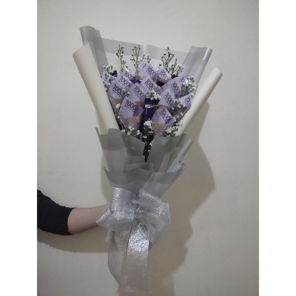 

Bucket/Bouquet Uang dan Coklat