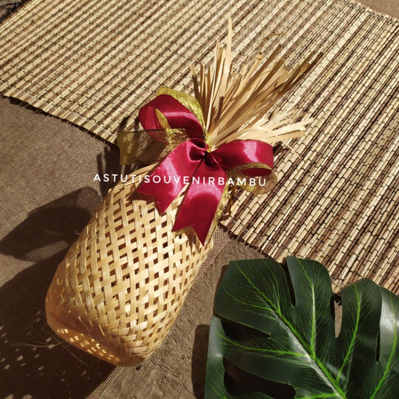 

KRONGSO NATURAL 9 x 22 cm / krongso anyam bambu / packaging makanan / keranjang unik / souvenir / kado