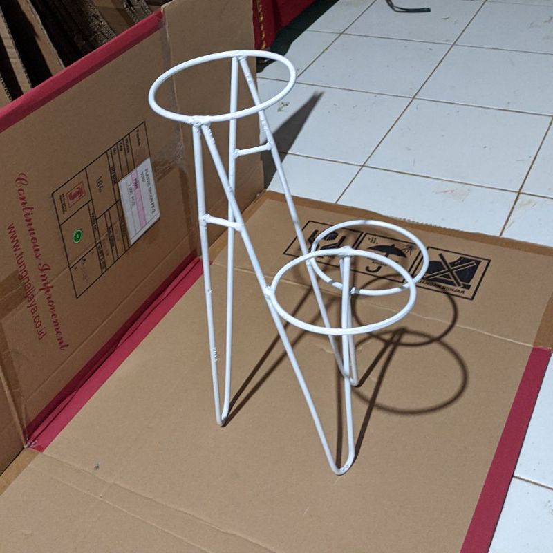 Standing rak pot lobang 3 diamter 15