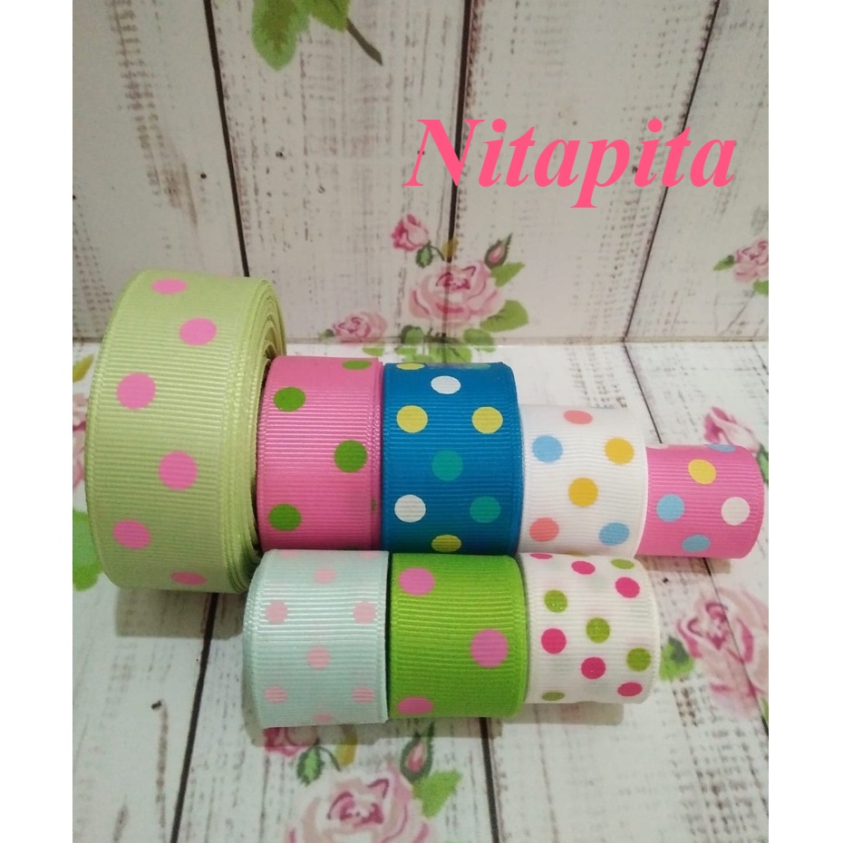 

GRANDMLATI RB38 (per yard) PITA GROSSGRAIN 2,5CM POLKADOT