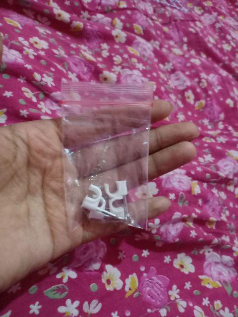 Kesi Putih Keranjang Besi Gantung Tempat Aksesoris Serbaguna Rak Bumbu Dapur Wall Grid Dekorasi