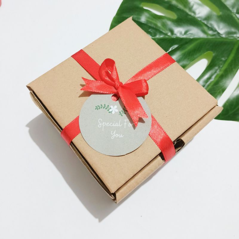 

kardus gift box/hampers - tambahan (kardus+pita+hang tag+stiker box,dll)