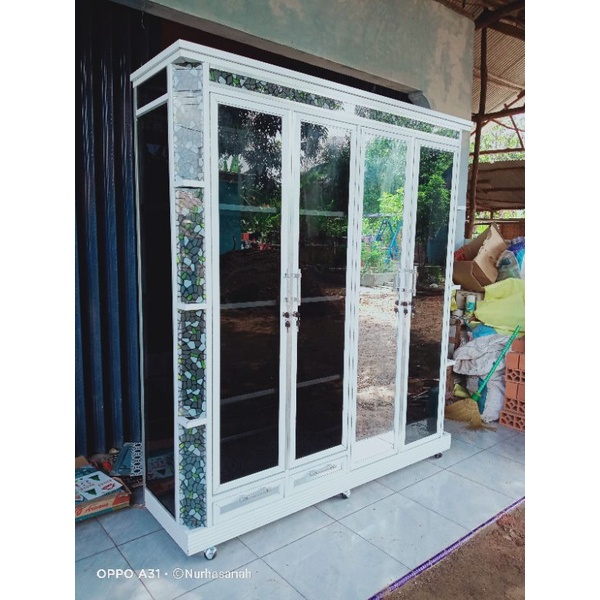 Lemari Alumunium 4P model sudut full kaca