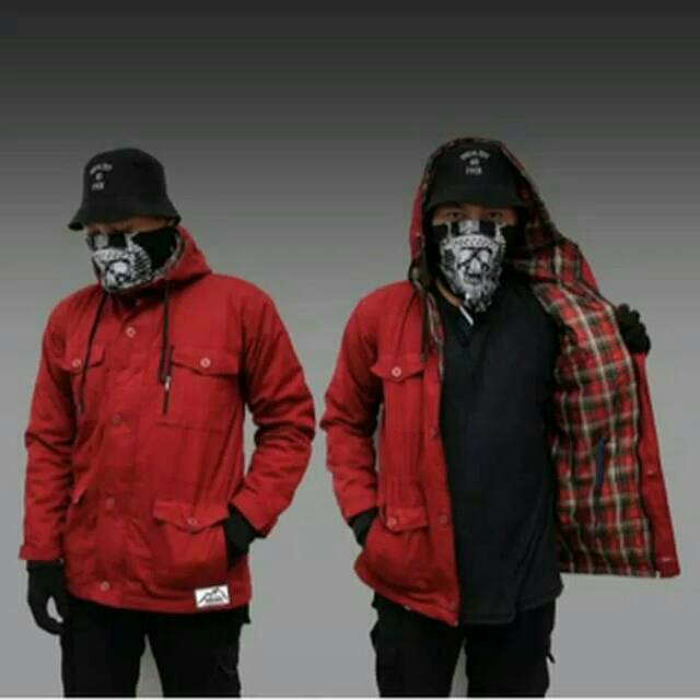 Jaket Pria Kanvas Premium Baju Travelling Gunung Warna Maroon