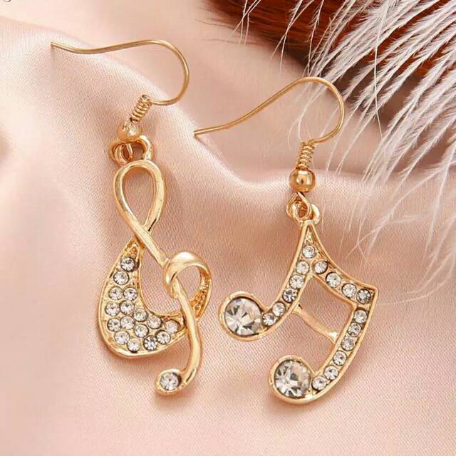 Anting musik Asymetris silver or gold A003 anting tusuk kunci G not balok