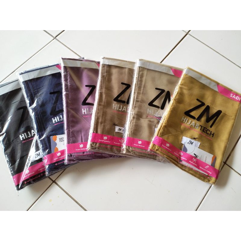 ZM Zaskia Mecca - Sadi / Jilbab Segi Empat ZM (berry dan Sadi Neutrals-Tawny)