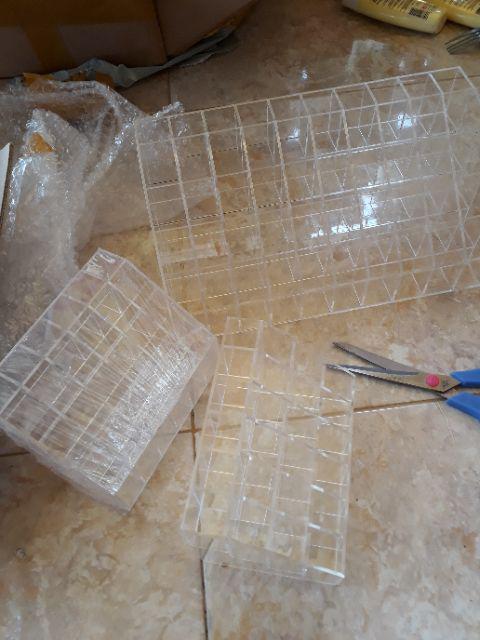 Acrylic Tempat Lipstik Ukuran Kotak 2cm, T24
