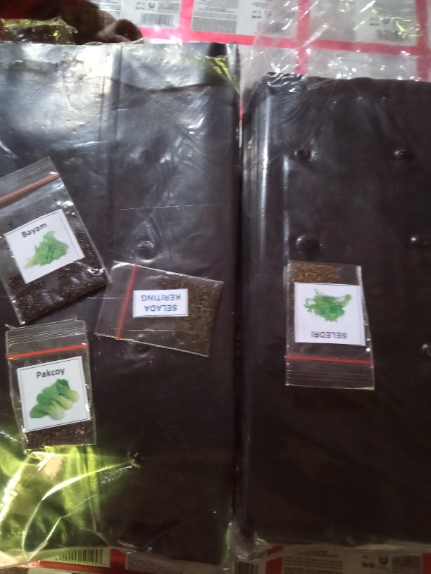 Polybag Hitam Untuk Tanaman Berbagai Ukuran Tersedia