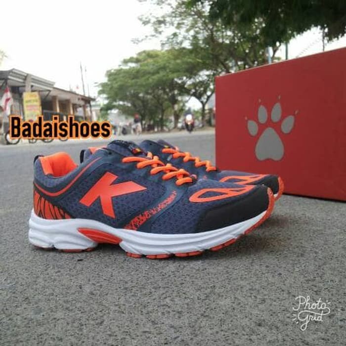 sepatu running kelme original / sepatu olahraga