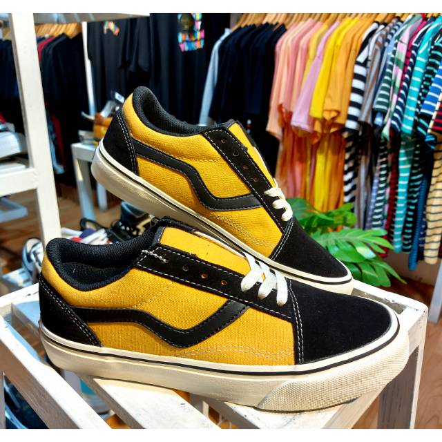 SEPATU VENTELA RETRO YELLOW LOW