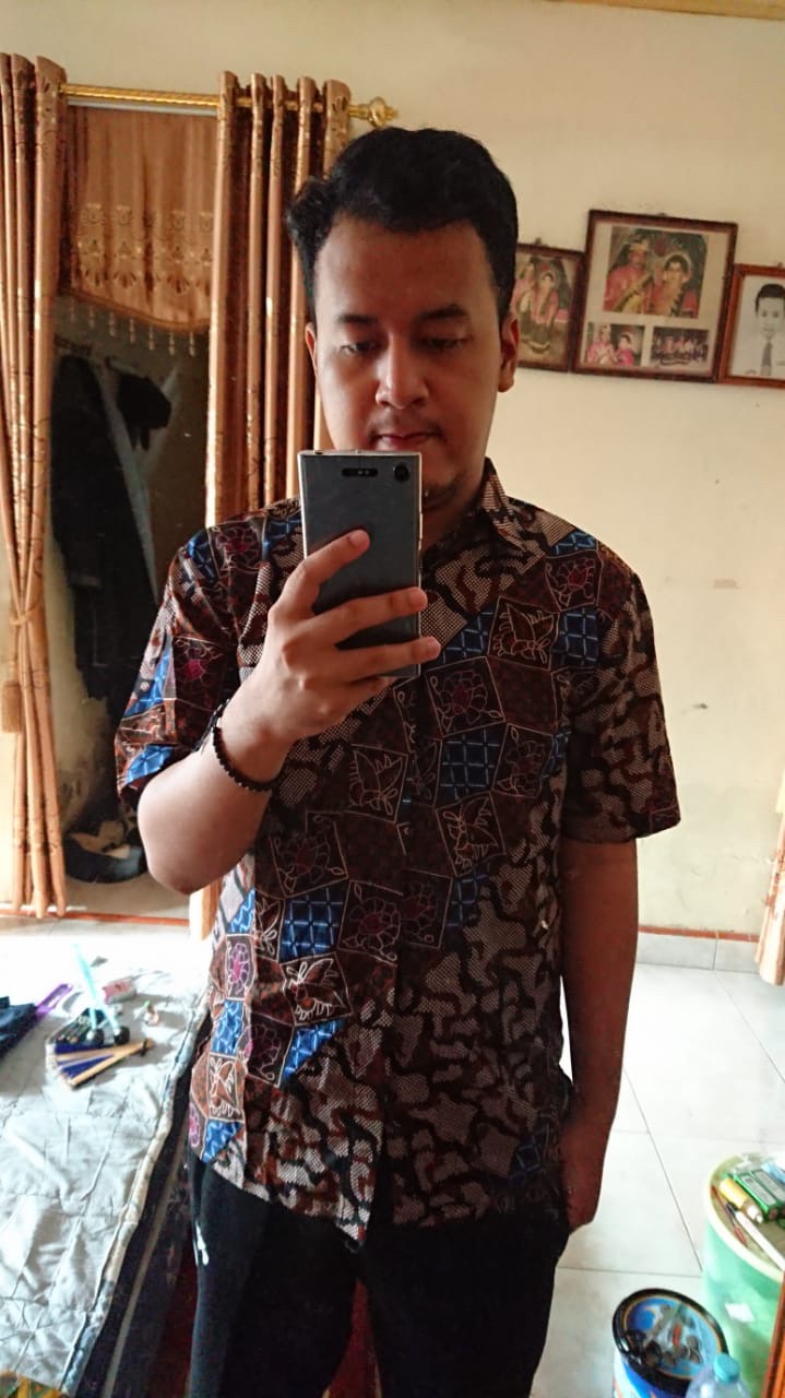 Batik Pria Lengan Pendek Hem Batik Srikaha