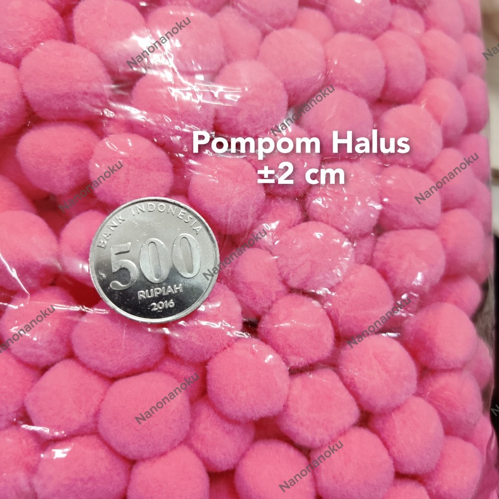 [100 pcs] Pompom HALUS 2 cm Bola Bulu Craft