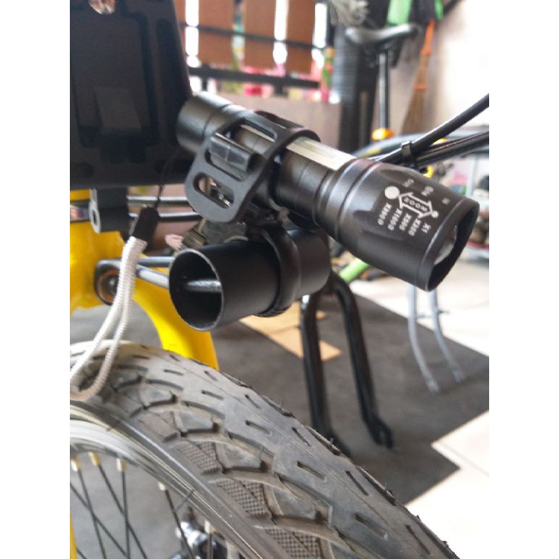 Dudukan lampu sepeda /bracket lampu sepeda