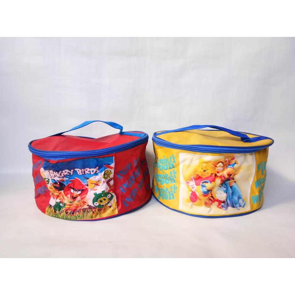 

READY TAS TABUNG JUMBO/READY TAS KADO/Tas Tabung/ tas bulat karakter/tas sablon/ tas bekal anak/ tas karakter murah/ tas ulang tahun