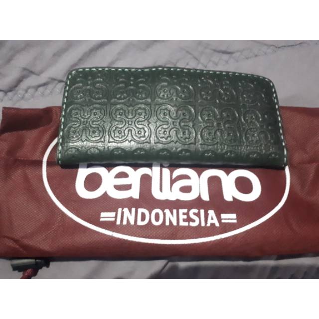 Berliano bifold paulu karua hijau nbu