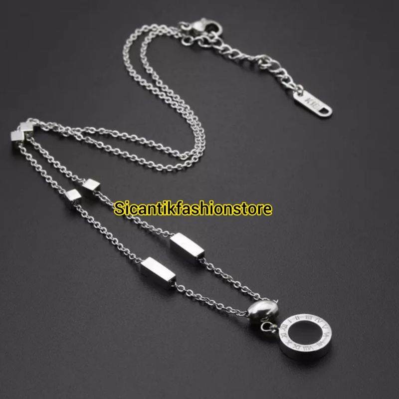 Kalung Titanium Silver Liontin Bulgari Angka Romawi Bolak balik Terlaris Terbaru Anti Karat Selamanya Kalung Titanium Fashion Wanita Kalung plus Liontin Silver