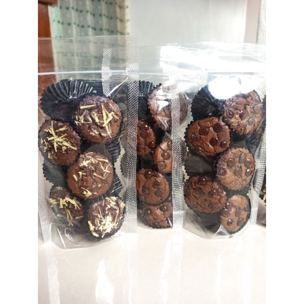 

Broni ( Brownies Mini ) Brownies kering Brownies Cup Kue Kering Cemilan