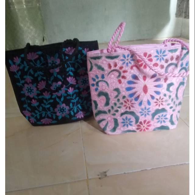 Tas bordir khas bukittinggi