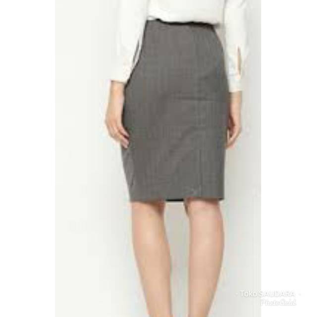 Rok span formal(bahan) pendek abu