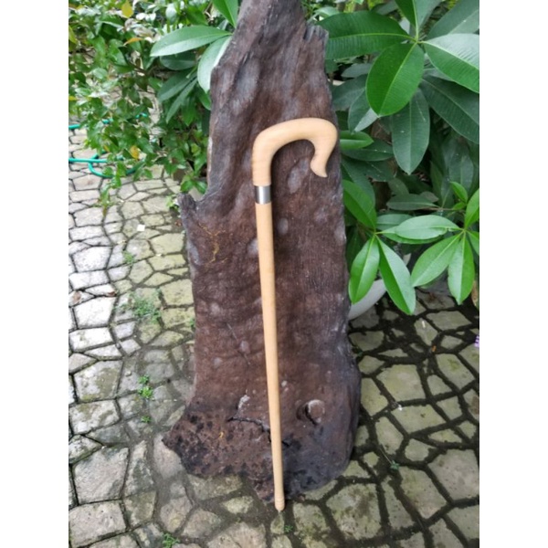 Tongkat jalan kayu Cendana