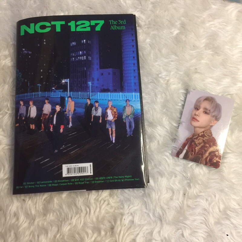 Pc jungwoo seoul city vers, sticker jungwoo, post card yuta