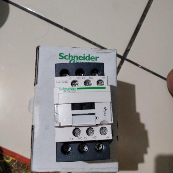 KONTAKTOR 3p 50A 50 amper LC1D32M7 220V SCHNEIDER ORIGINAL