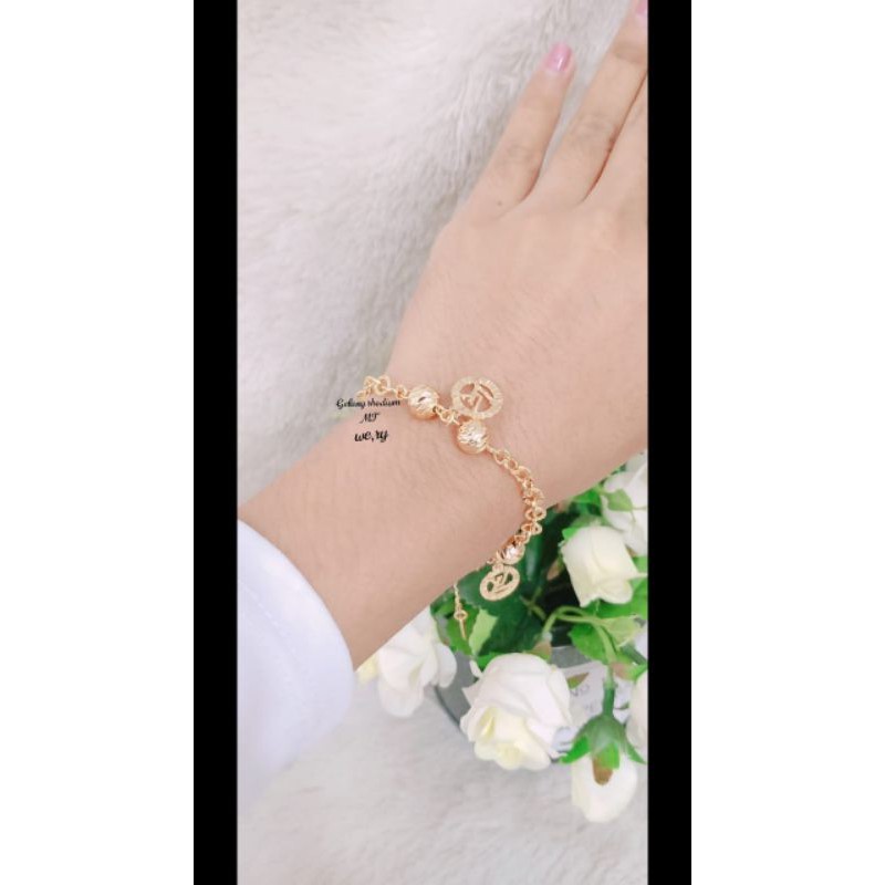 Gelang replika emas 24 k dan 22 k dan mewah, cocok dipake sehari hari