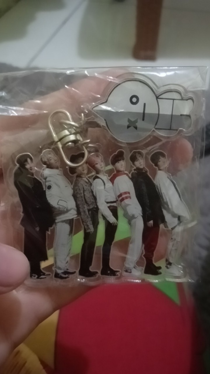 Kpop Bts Bt21 Cute Keychain Akrilik Keyring.gantungan Kunci Bts. Minor 3