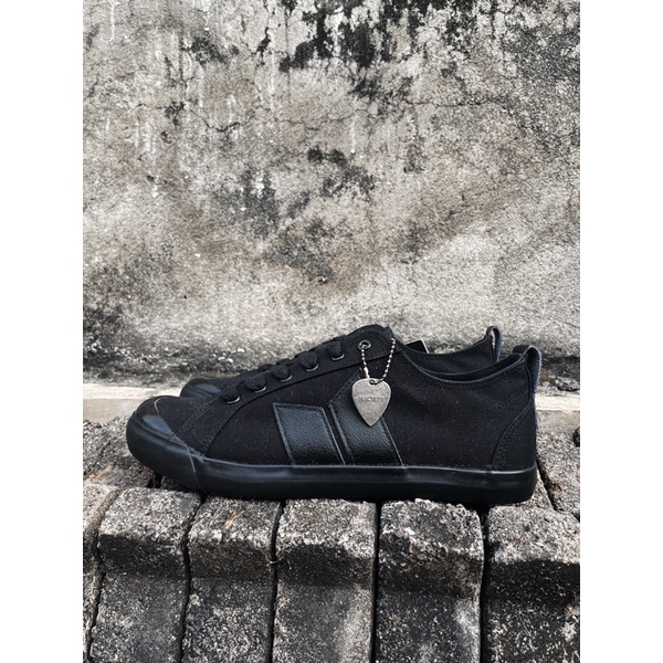 Sepatu Macbeth Eliot Black/Black 100% Original Resmi