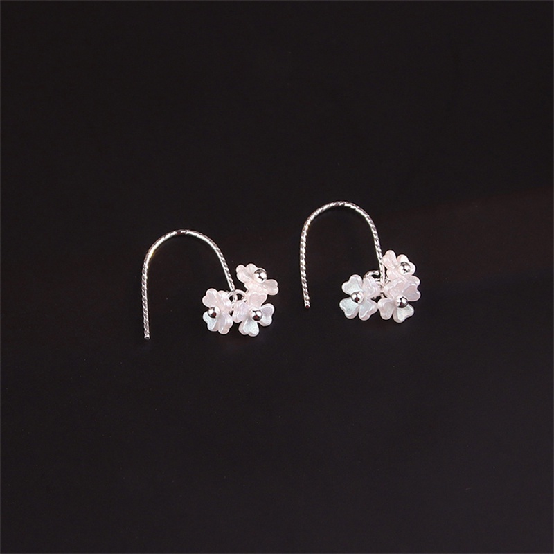 Anting Tusuk Motif Bunga Bahan Sterling Silver 925 Untuk Wanita