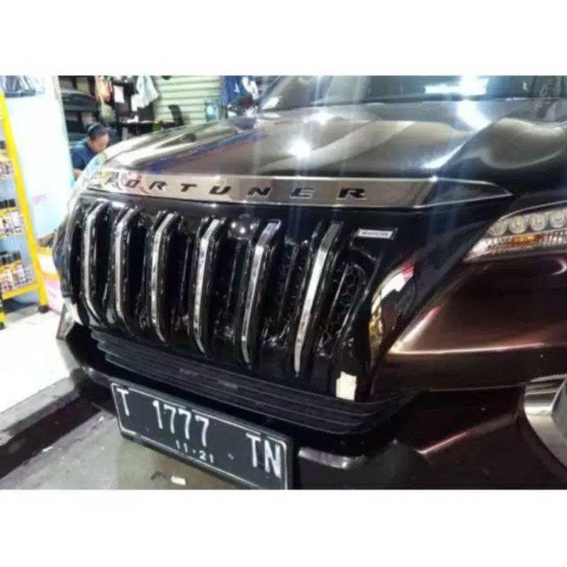Grill plastik Fortuner vrz 2016-2020 front grill Fortuner vrz model sevencode