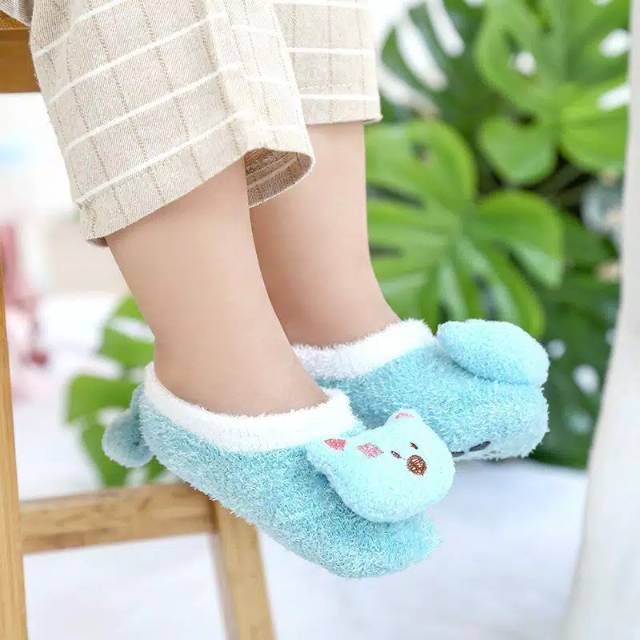 Kaos kaki Bulu Coral Flacee import Korea